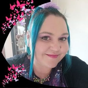 Meet your Posher, Lynda